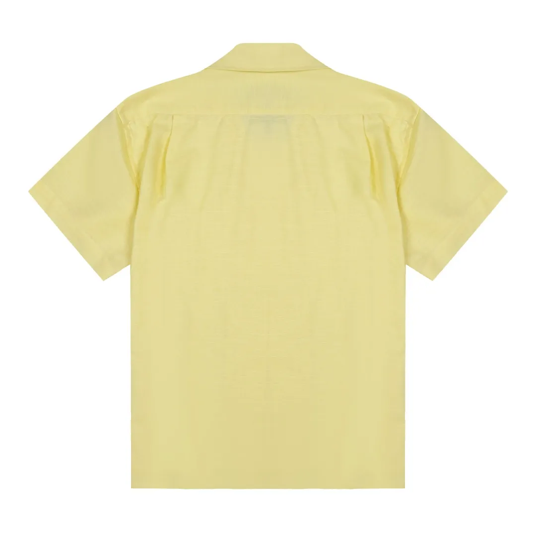 P230 White background picture [High-end quality] Style number: 25055# Color: Navy blue/off-white/ice blue/light pink/chicken yellow/khaki Size: S to XL - Ralph Lauren/Ralph Lauren 25SS Summer popular high-quality old money style Cuban collar pocket style short-sleeved linen couple shirt - originality restoration 95% cotton blended bamboo linen pre-car wash treatment tight and soft texture ✅ - 100% restored workmanship Complete professional shirt with embedded clips in bifurcated sleeves, top button earrings ✅ - Custom dyed original pearlescent white buttons with different sizes ✅ - Special shaped chiffon foil inside the collar door tube, which is not easy to deform and pull ✅ - Ralph Lauren/linen pocket style short-sleeved shirt. It is different from the classic style and has a niche style. It perfectly combines comfort and high-end. An indispensable piece in summer. It is both cool and textured. It is the king of ins style with every snap. It can be used for commuting and vacationing. There’s no pressure to switch between different styles, and the classics never go out of style.